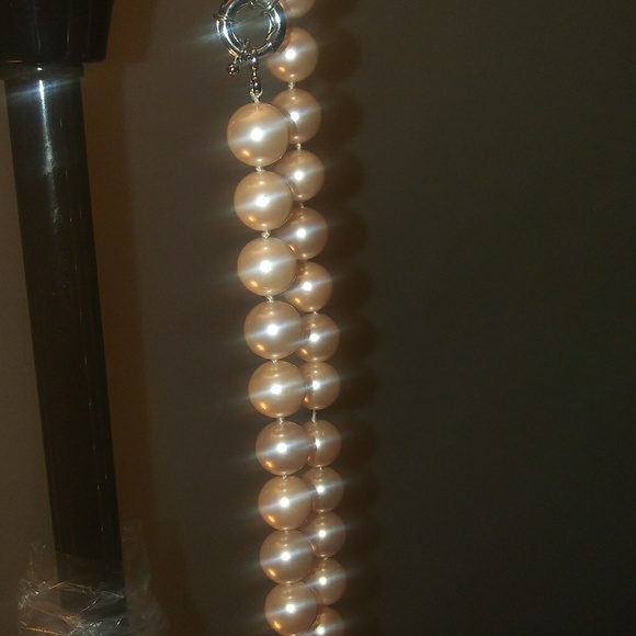 Pink South Sea pearl necklace - Picture 2 of 3